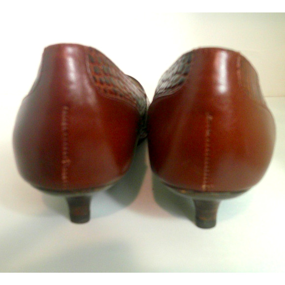 Talbots Women's Kitten Heel Reptile Brown Leather Pumps Pointed Toe 5 1/2 - Picture 3 of 7